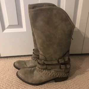 Size 10 taupe boots